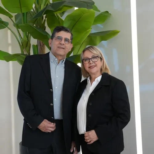 Dr. Sibel Ulusan ve Uzm. Dr. Zafer Ulusan